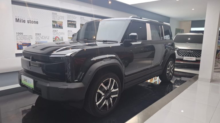 Chery J6 Electric Cube 2025 Indonesia Black 1 Kalimalang Jakarta