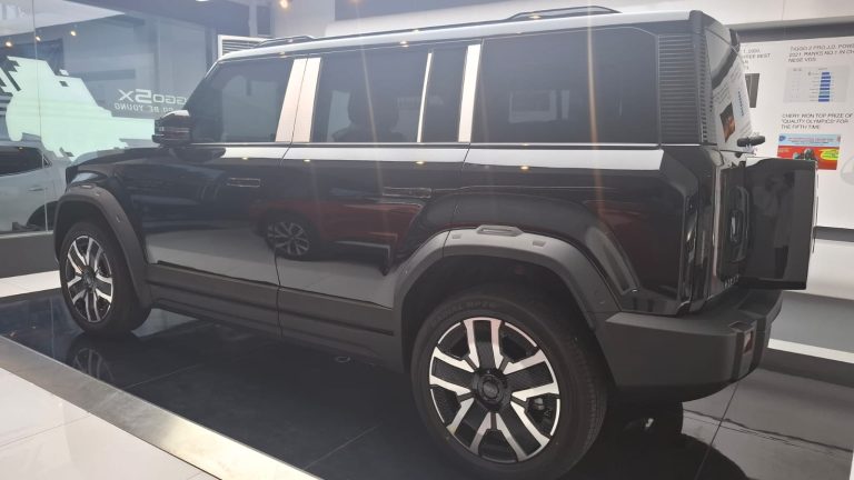 Chery J6 Electric Cube 2025 Indonesia Black 5 Kalimalang Jakarta